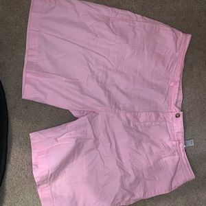 Men’s size 42 Vineyard Vines 10” shorts